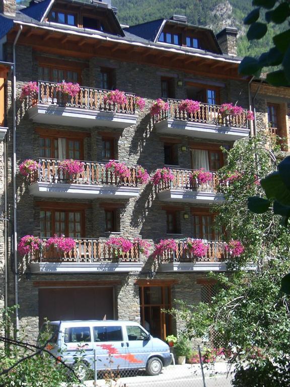 Apartaments Montana Alins Exterior foto